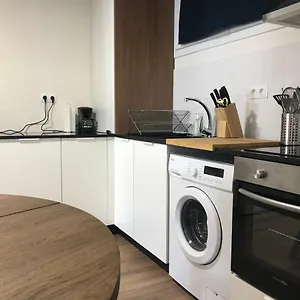 https://first-row-sea-estepona.1costadelsol.com